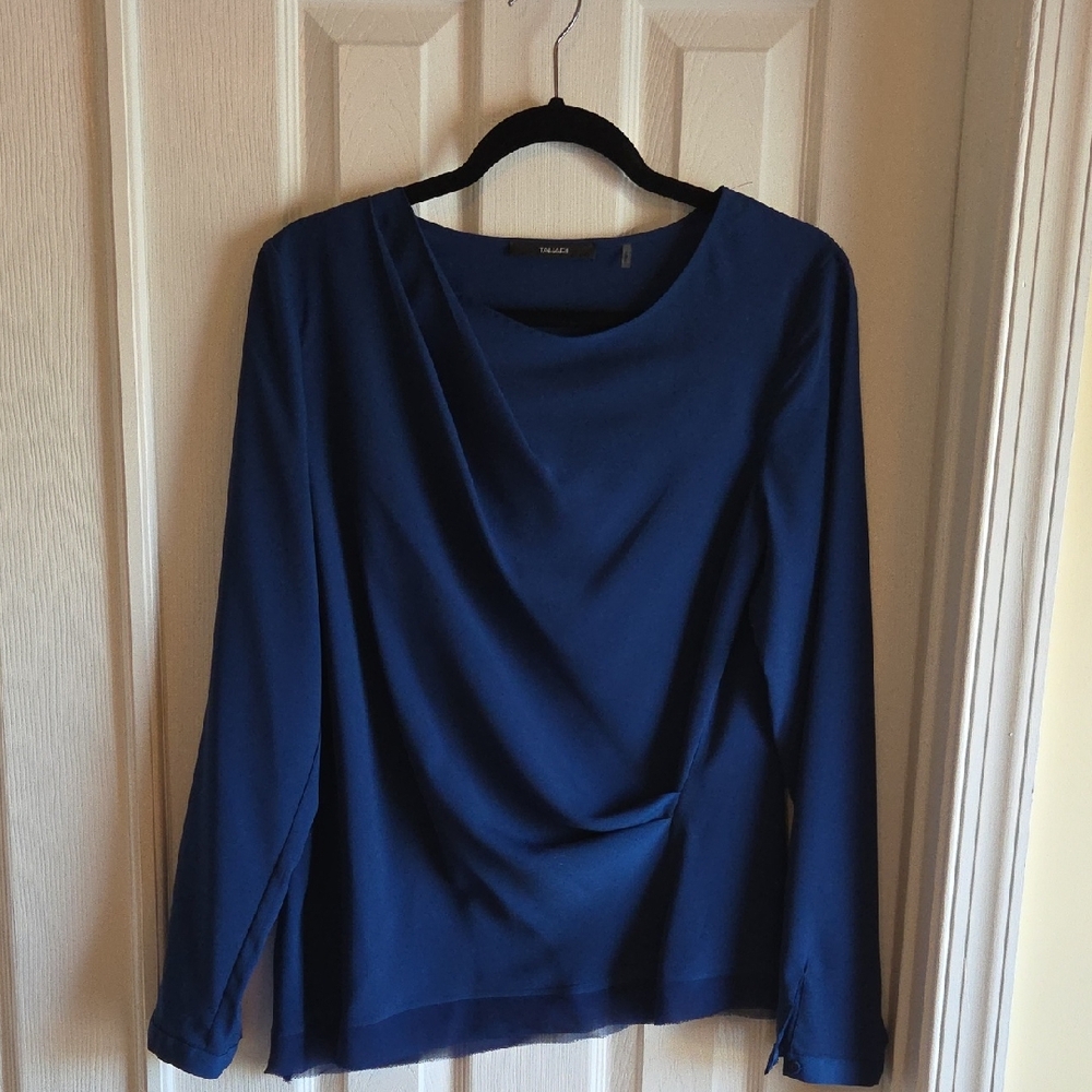 Tahari Deep Blue Blouse So Pretty. Soft And Feminine - Picture 1 of 4